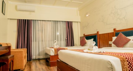 Hotel Jungle Crown Room Type - Deluxe Twin Room Hotel Jungle Crown Room Type - Deluxe Twin Room