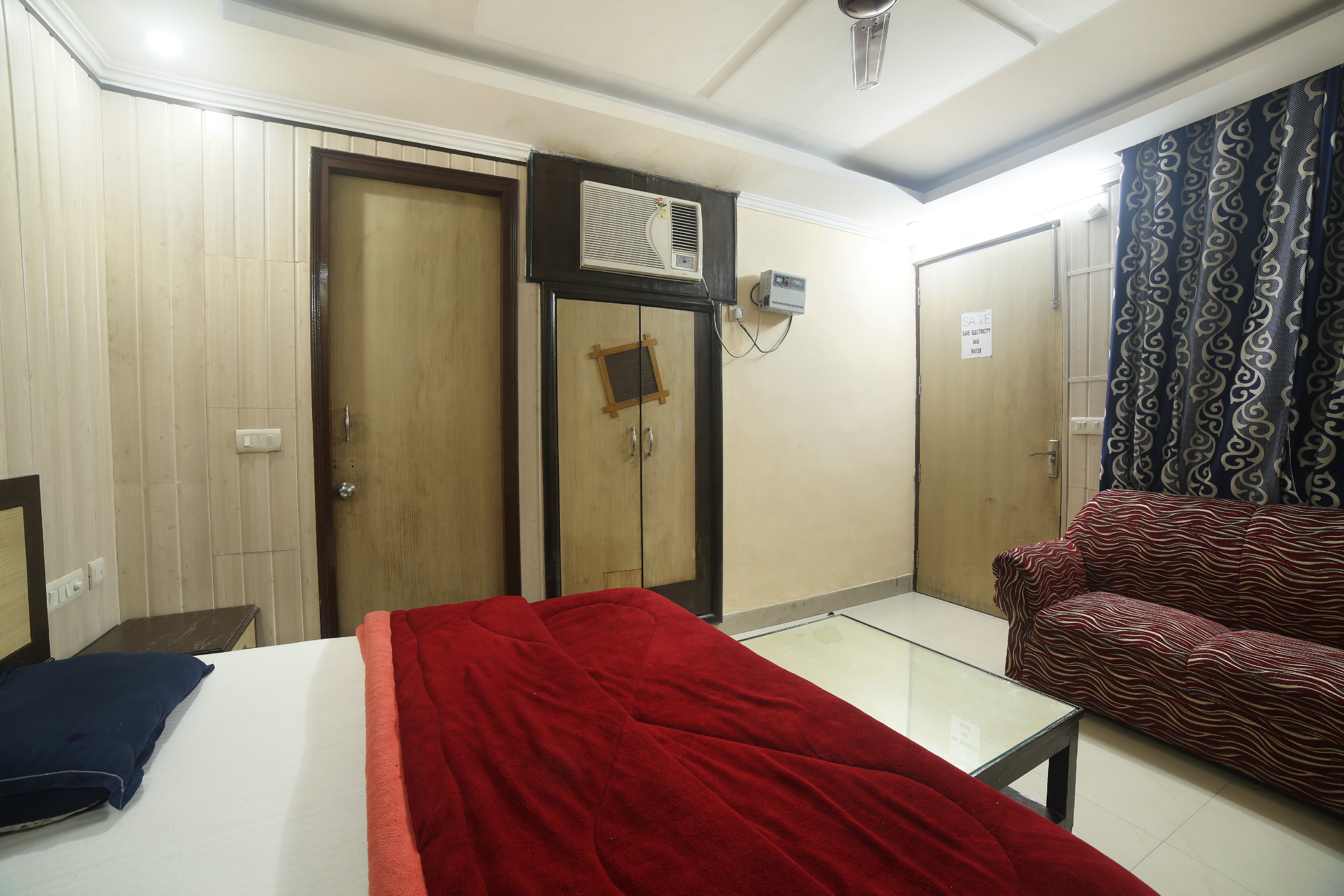 Hotel Nihal Inn - Tap to explore photos