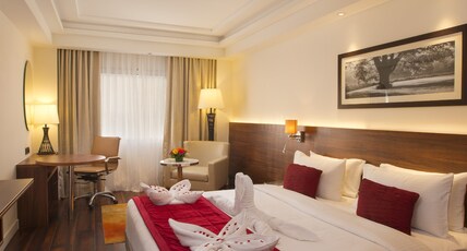 Southend by TGI Room Type - Executive AC Room - Queen Bed