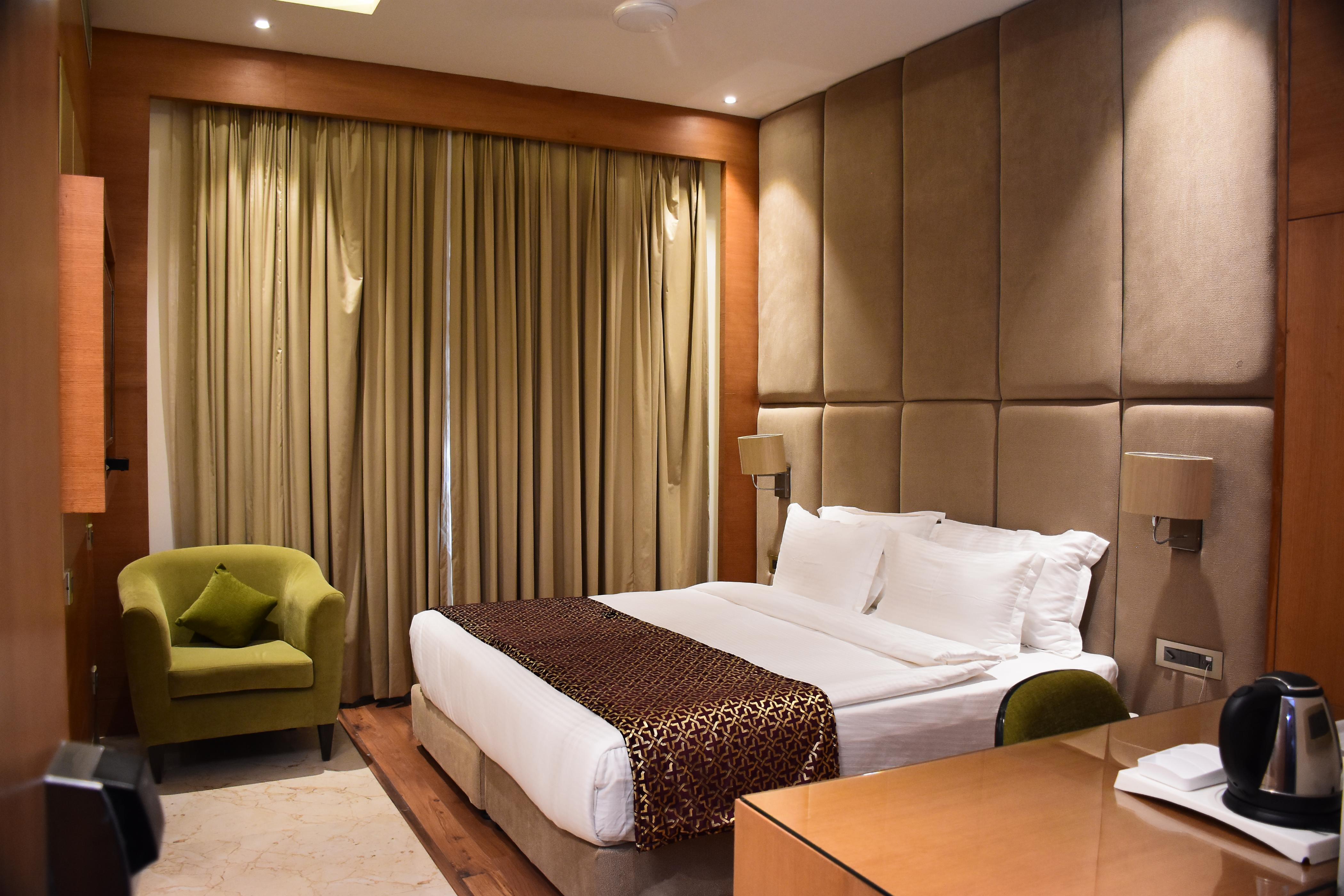 HOTEL ORCHID BLU Room Type - Pacific Room