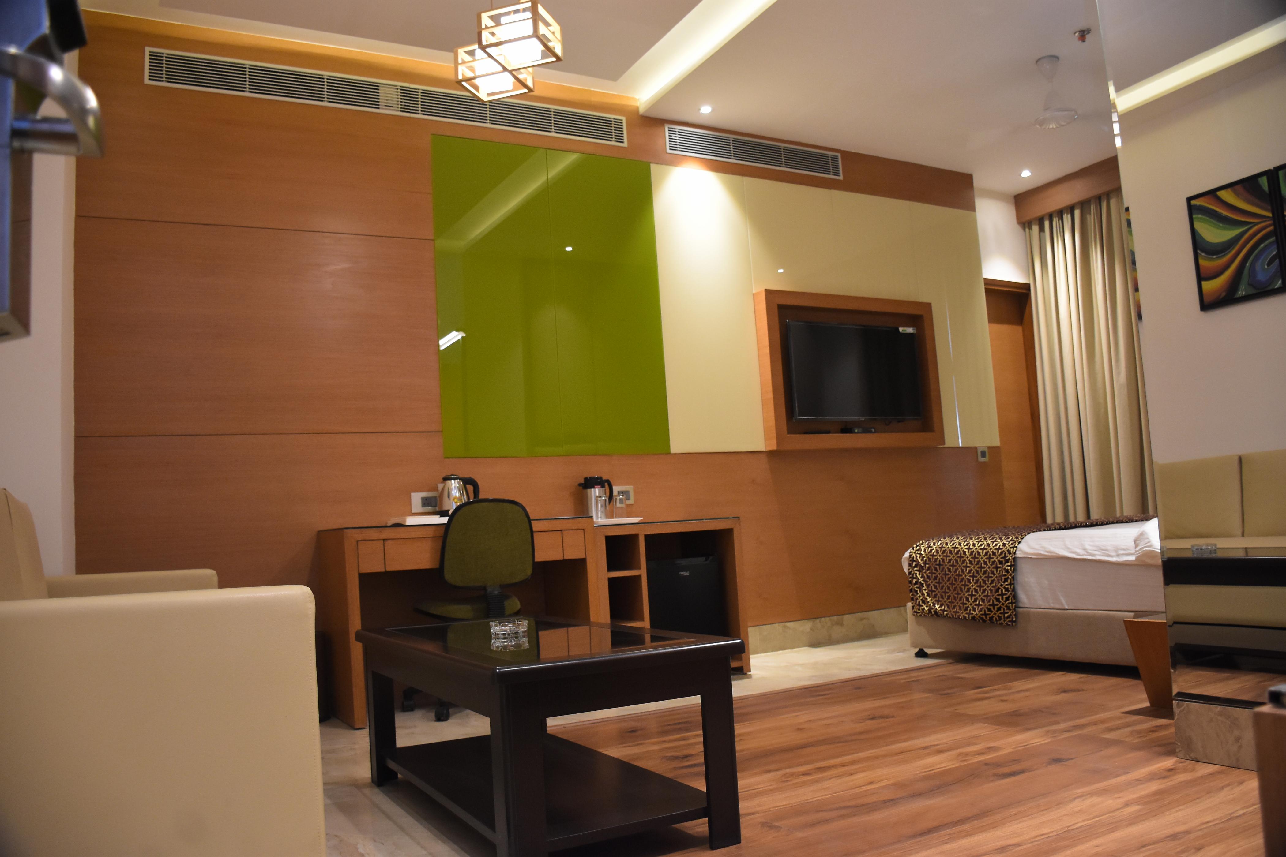 HOTEL ORCHID BLU Room Type - Presidential Suite