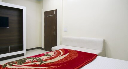 Hotel Yash Palace Room Type - Double Non AC