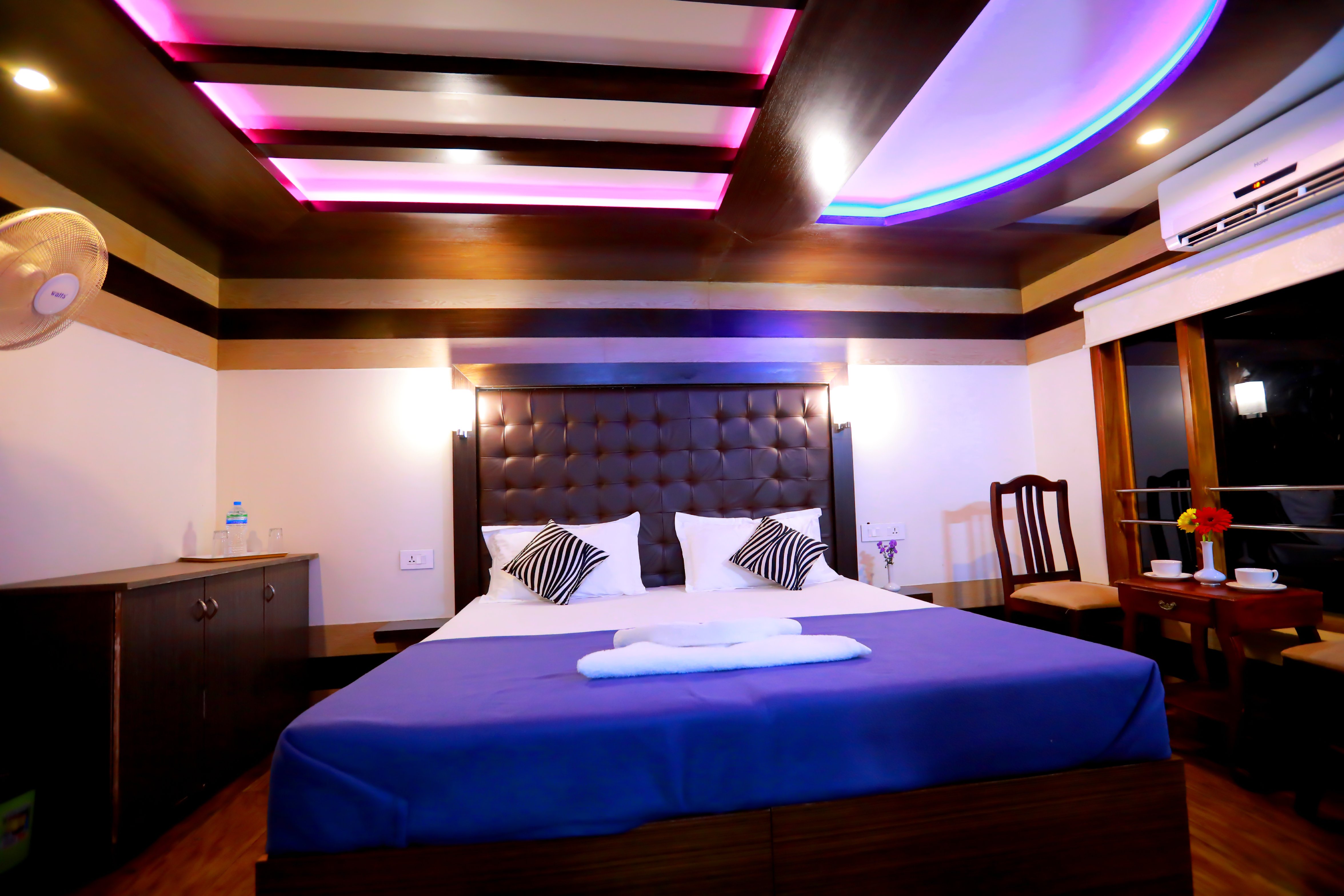 Kerala Luxury HouseBoat Room Type - Super Deluxe -AC timing 9 pm to 6 am-Sharing Boat Kerala Luxury HouseBoat Room Type - Super Deluxe -AC timing 9 pm to 6 am-Sharing Boat