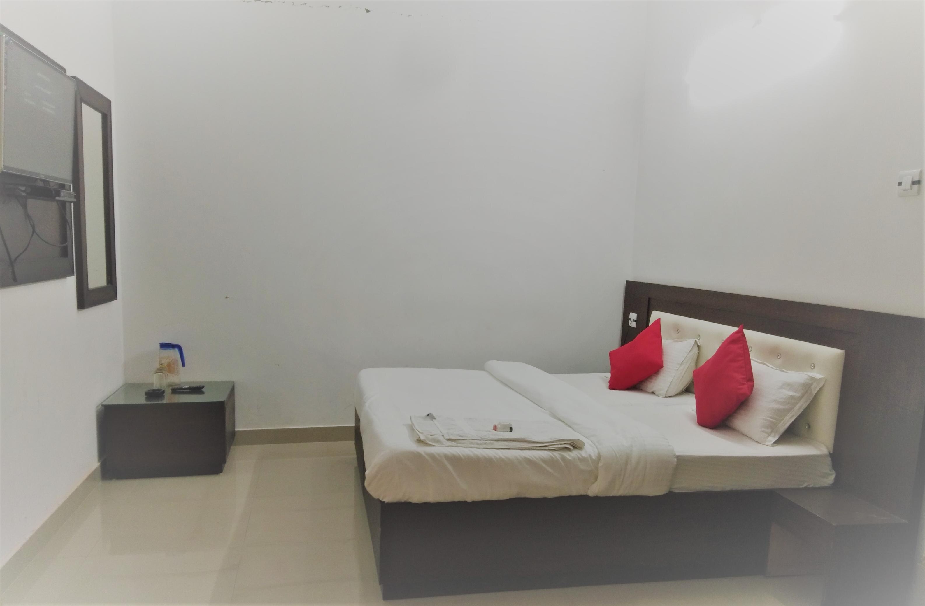 Hotel Jahnavi - Tap to explore photos