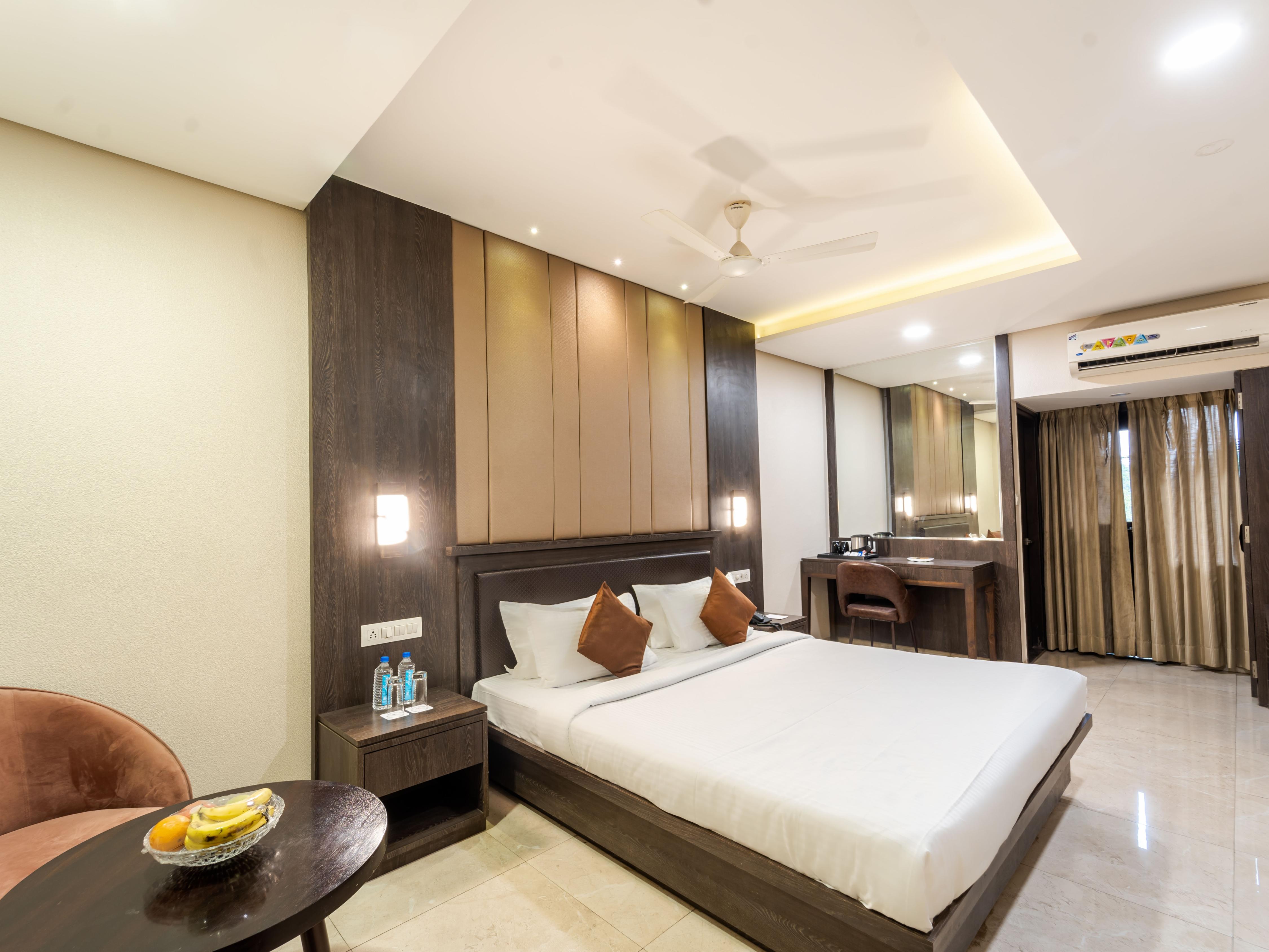 Enrise by Sayaji Harda Room Type - Standard Room