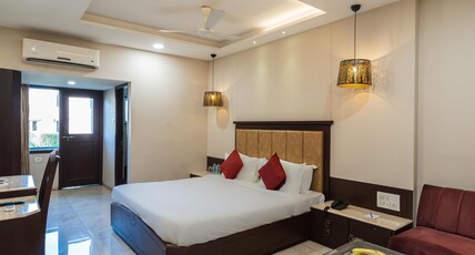Enrise by Sayaji Harda Room Type - Deluxe Executive Room