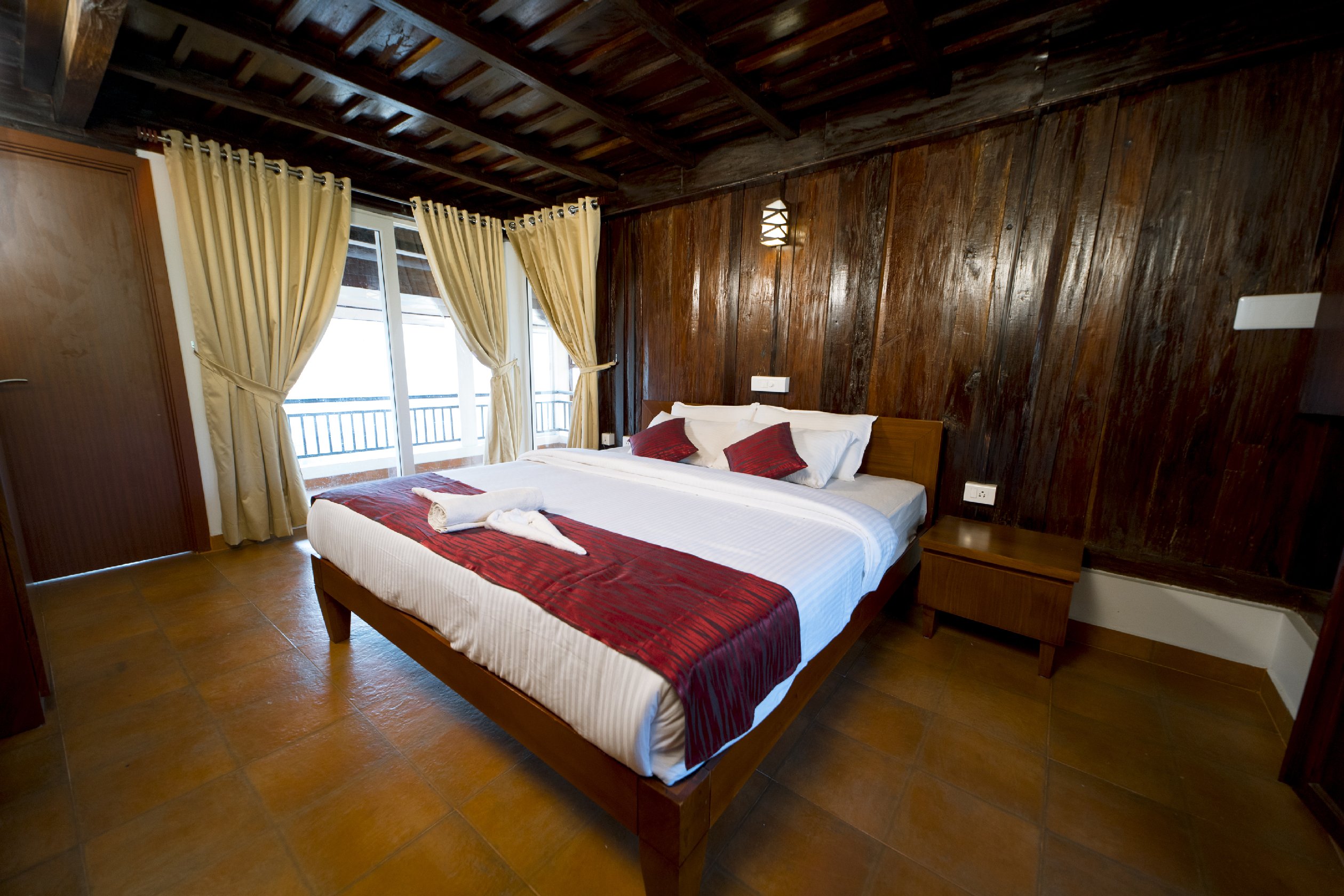 Dream Valley Resort Vattavada Munnar - Tap to explore photos