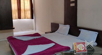 Hotel Aishwarya Room Type - Deluxe AC Room Hotel Aishwarya Room Type - Deluxe AC Room