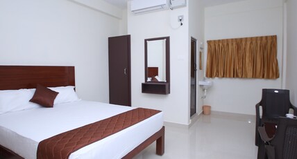 Rani Residency Room Type - Deluxe Room AC