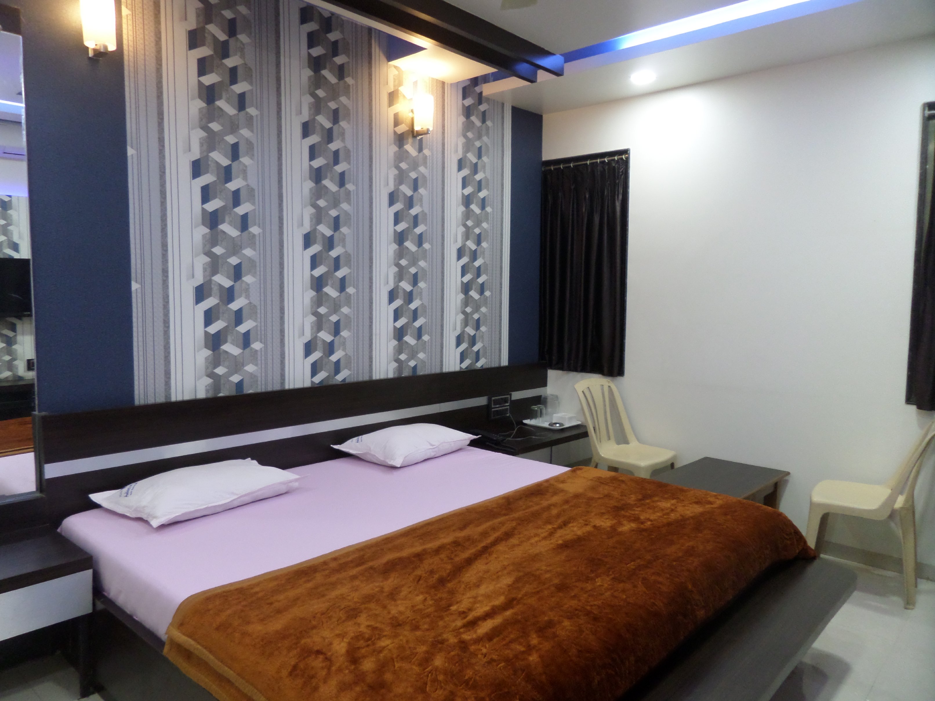Hotel ambience Inn Room Type - Deluxe Ac Room
