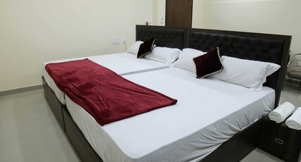 Shivalaya Residency Room Type - FAMILY AC DELUXE PREMIUM