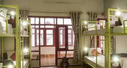 Zostel Srinagar Room Type - 1 Bunk Bed | Superior 8 Bed Mixed Dorm | Shared en-suite washroom