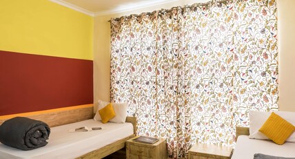 Zostel Srinagar Room Type - Standard Twin Room
