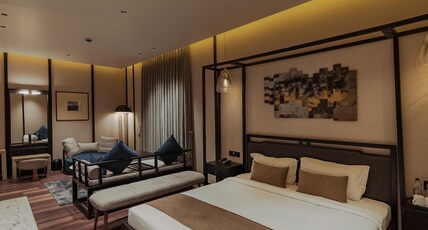 Radhe Upavan Resort Room Type - Presidential Suite with Bathtub