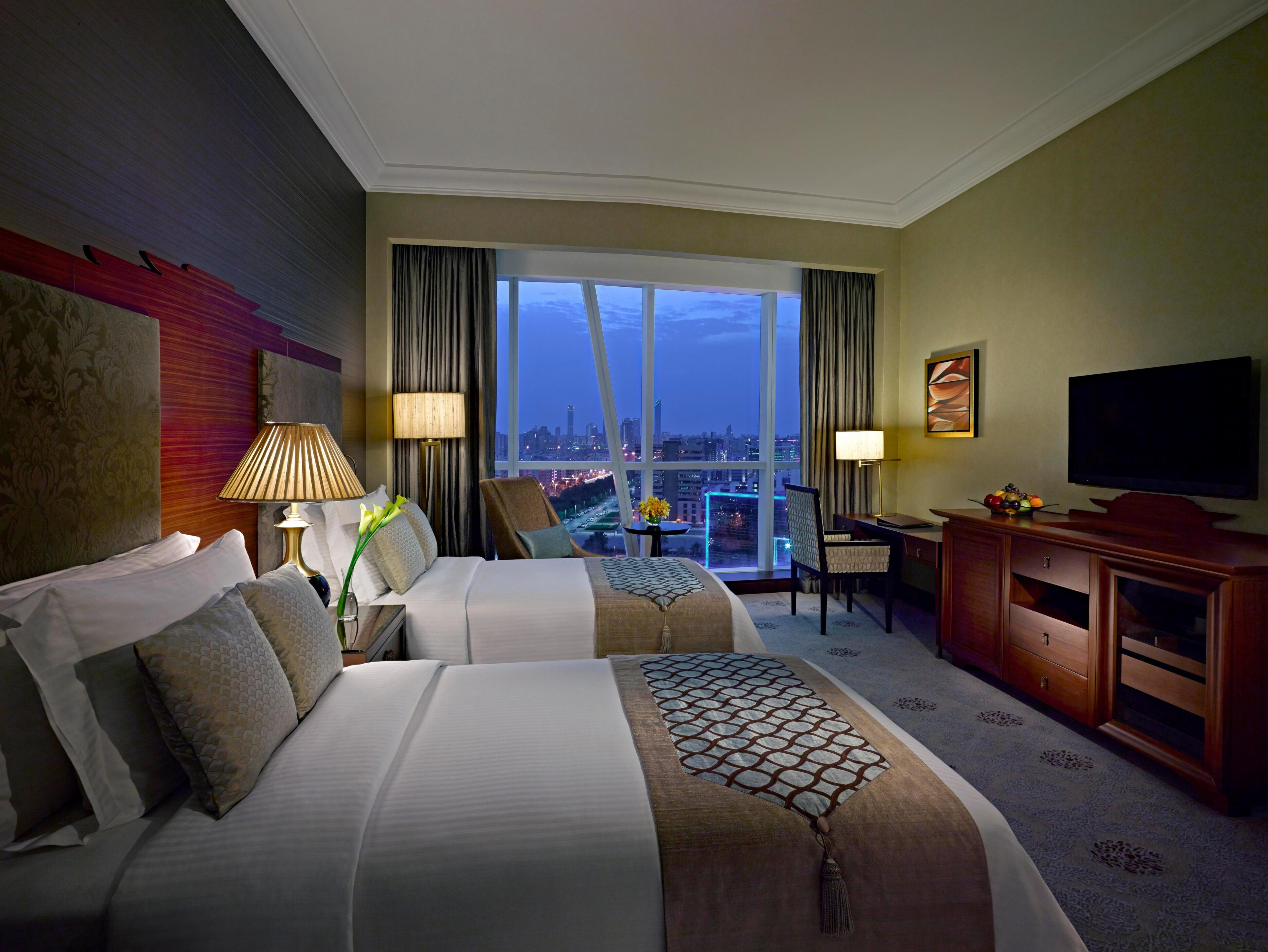 Dusit Thani Abu Dhabi - Tap to explore photos