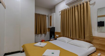 Hotel Adarsh Deluxe Room Type - Double Bed Ac