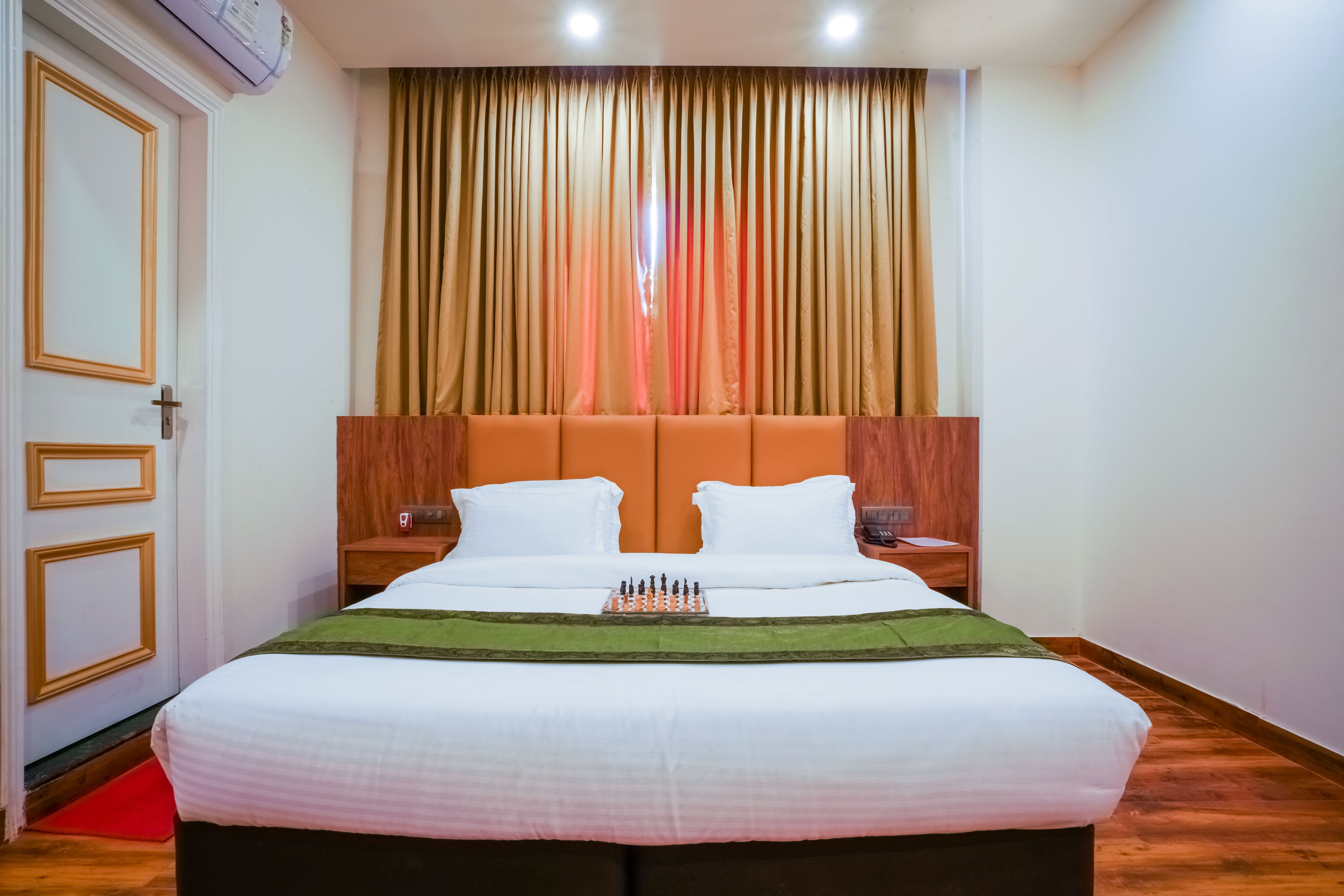 Hotel Evora,NSP-Near Punjabi Bagh - Tap to explore photos