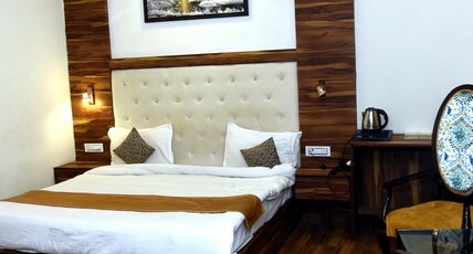 Hotel D Plaza Room Type - DELUXE  ROOM