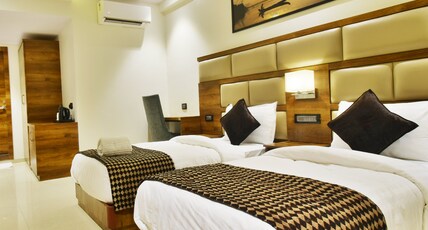 AURA ONE HOTEL Room Type - Aura Classic Twin Bed Room