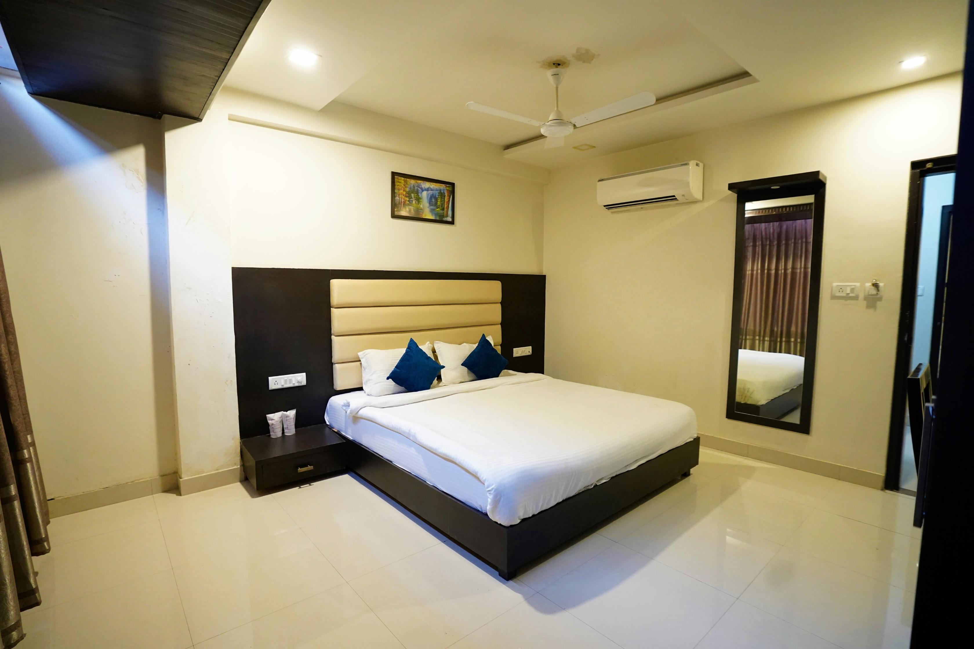 Hotel Suryansh - Tap to explore photos
