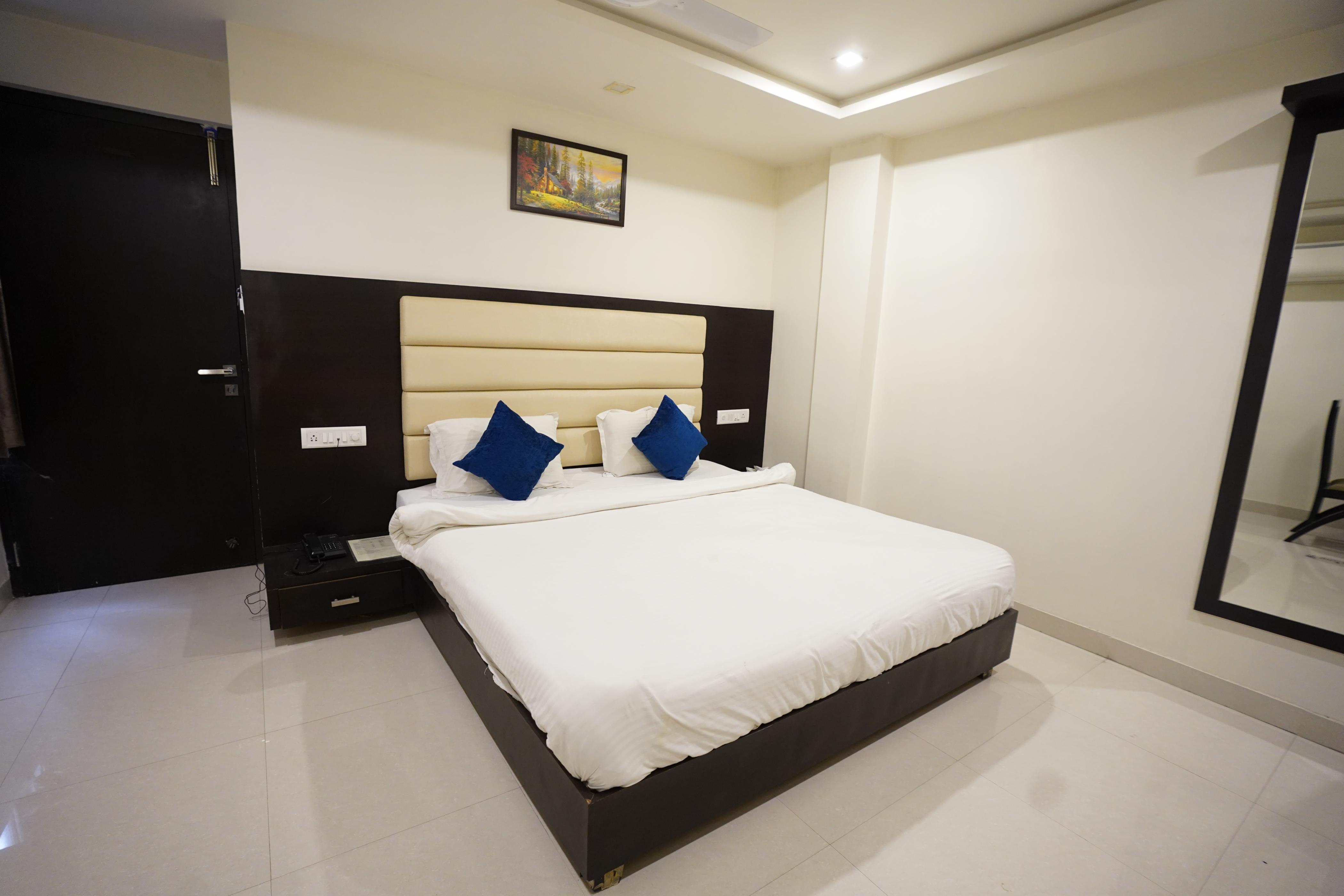 Hotel Suryansh - Tap to explore photos