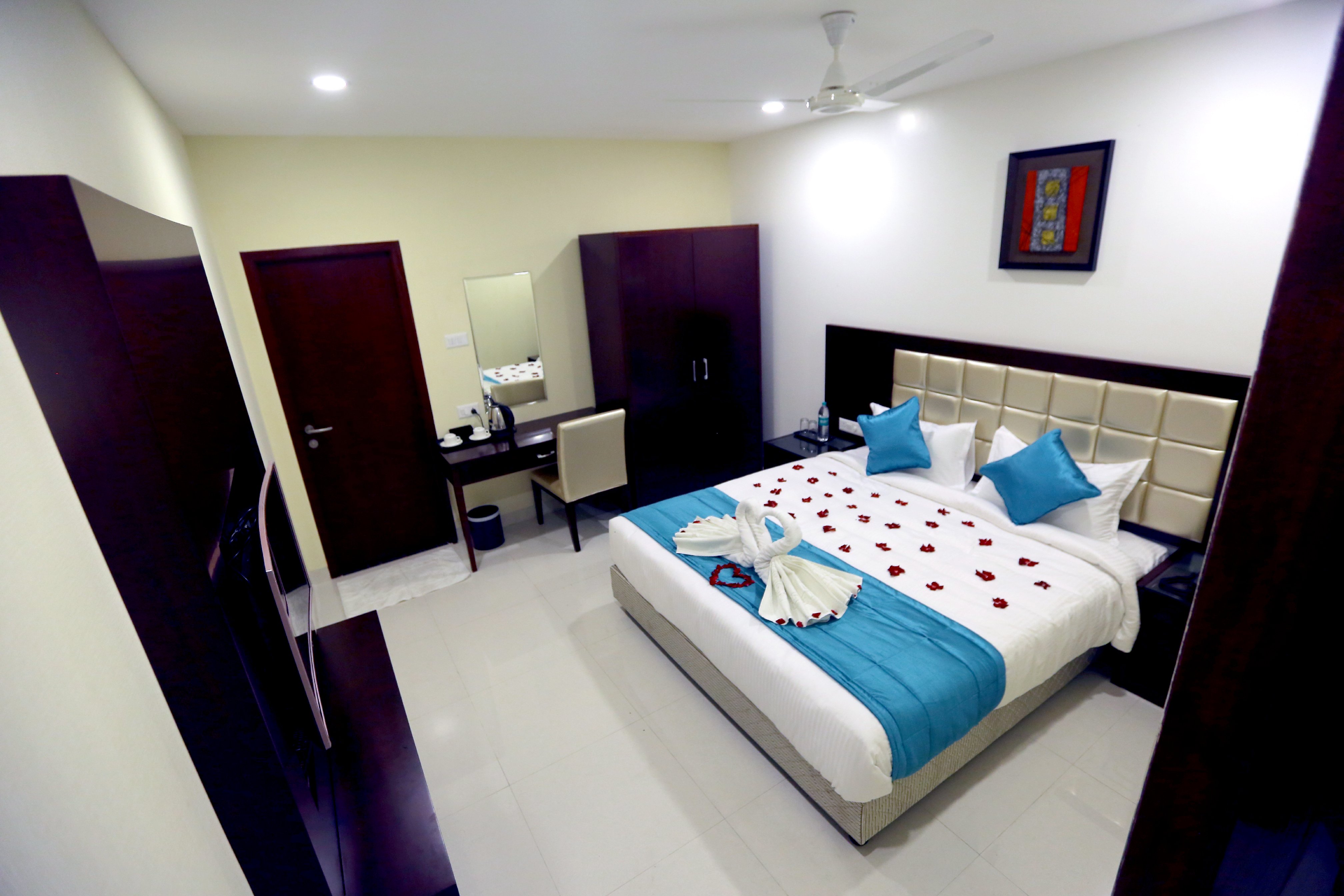 Sri Murugan Residency Karur - Tap to explore photos