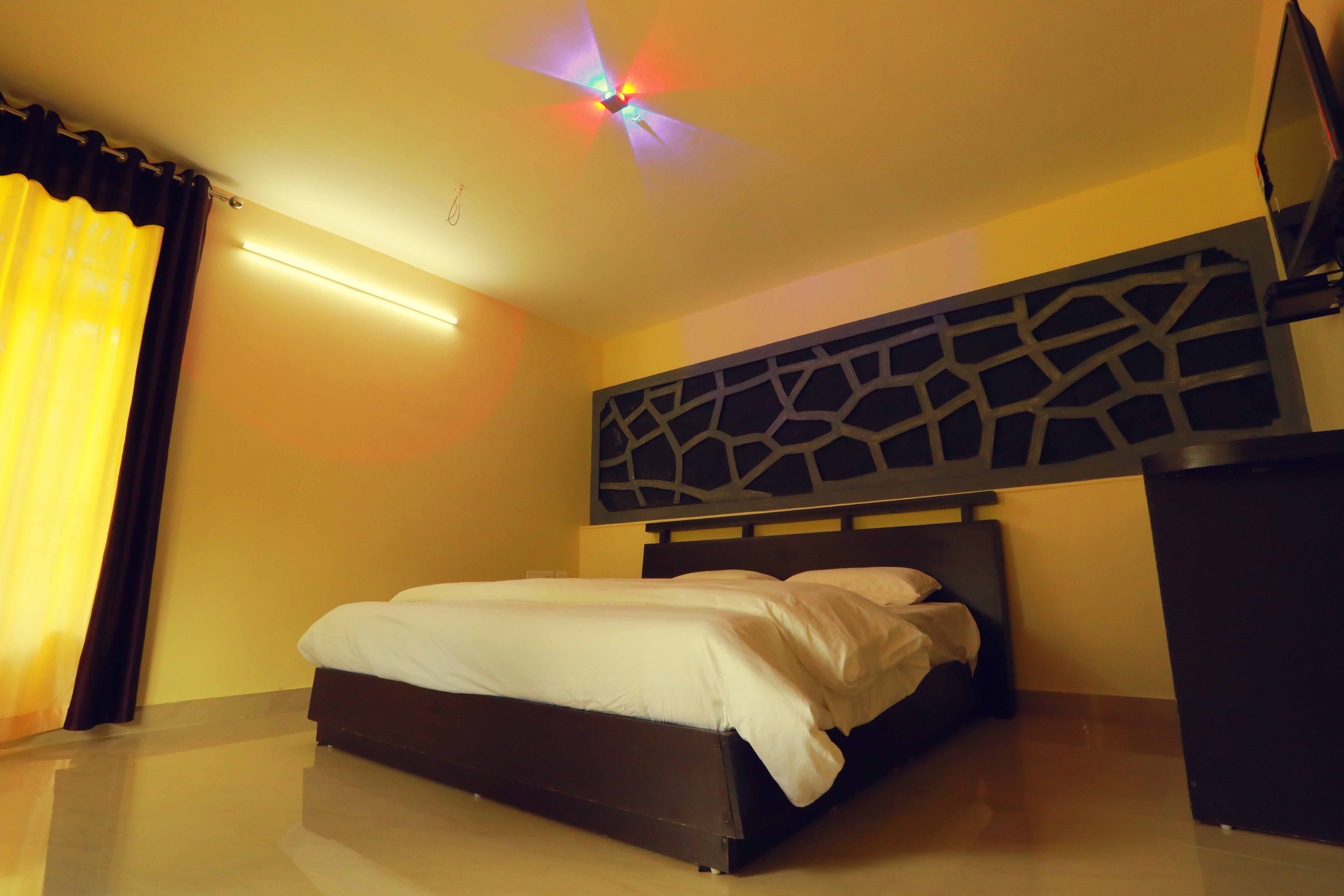 KAIRALI RESORT Room Type - Extra Deluxe Room