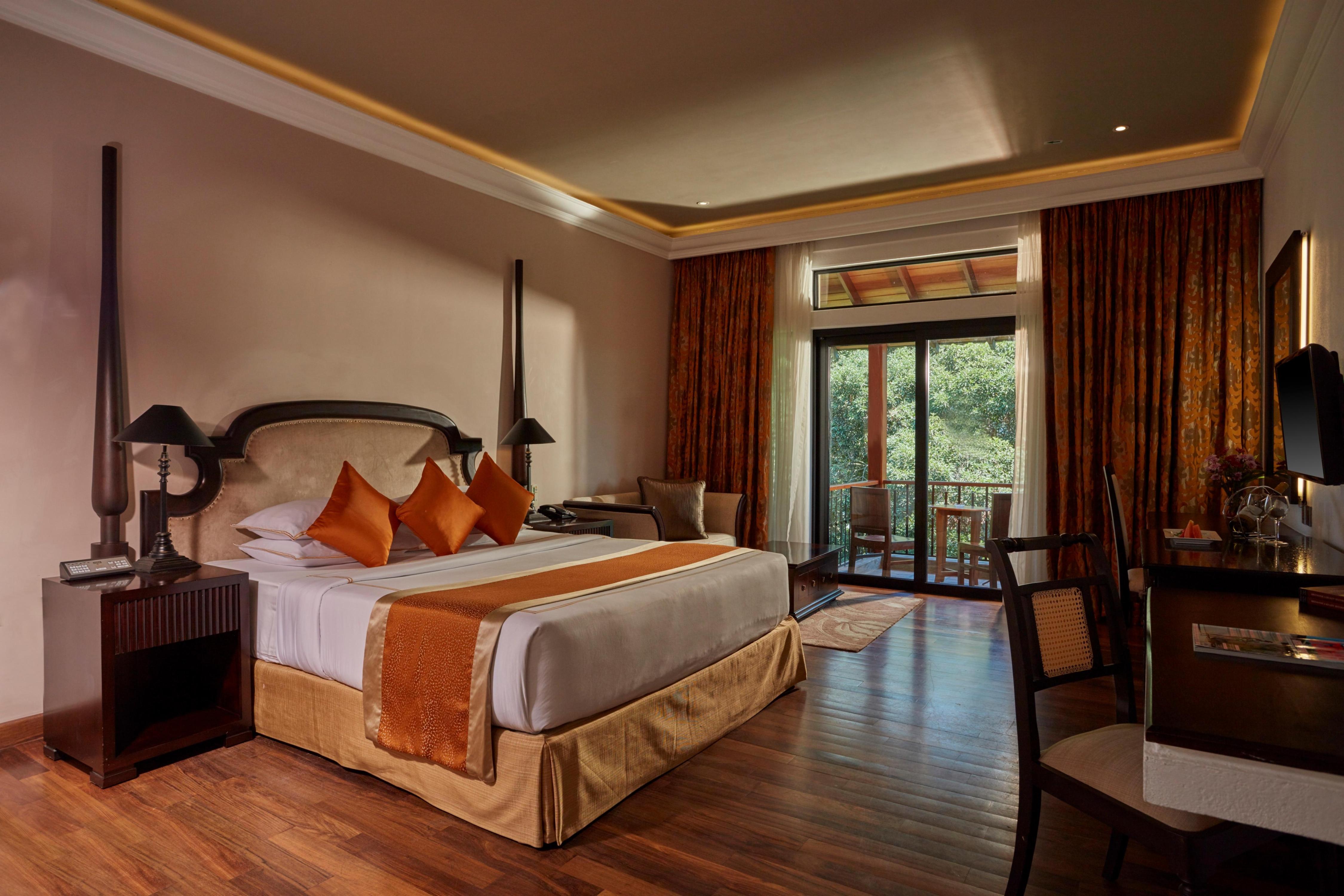 Earls Regency Room Type - Luxury King Room with Jacuzzi Earls Regency Room Type - Luxury King Room with Jacuzzi