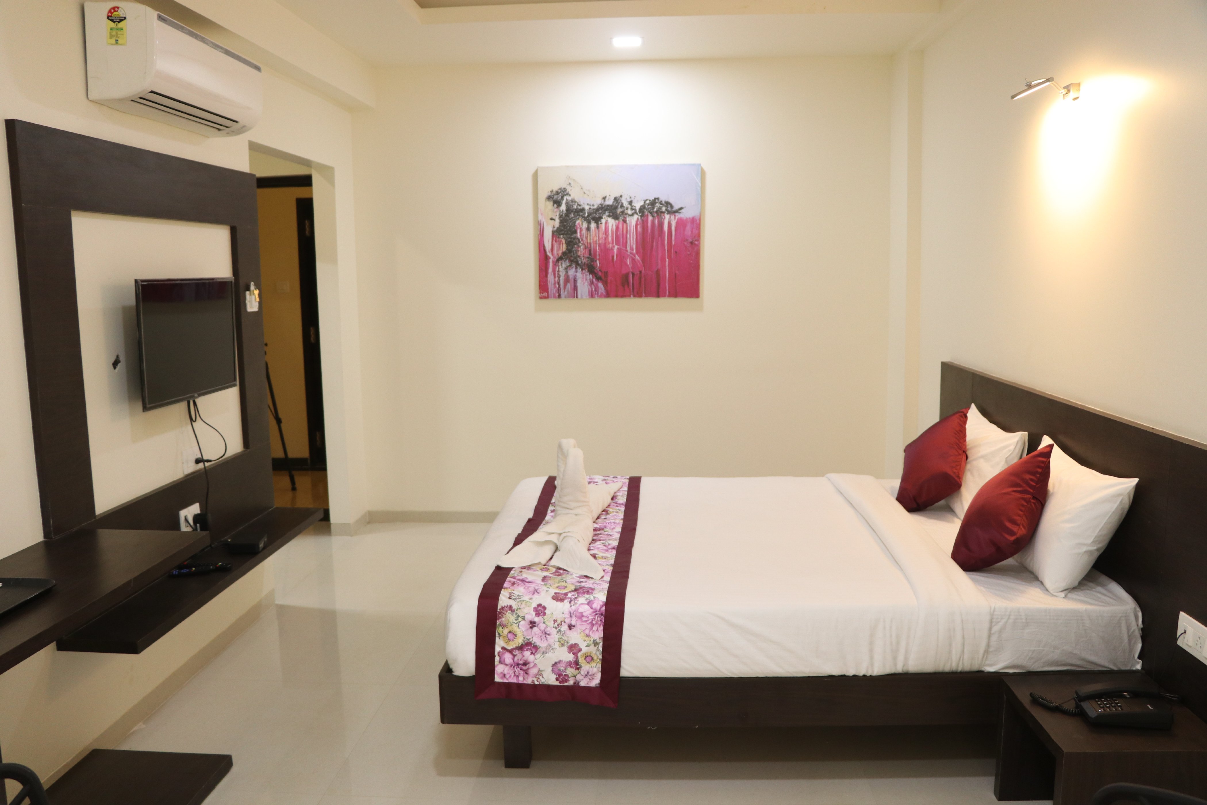 The Hotel Relax Room Type - AC Deluxe