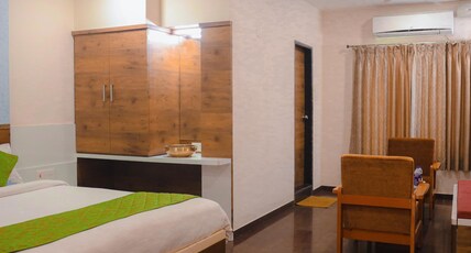 Hotel Madhuvan International Room Type - Luxury Deluxe AC