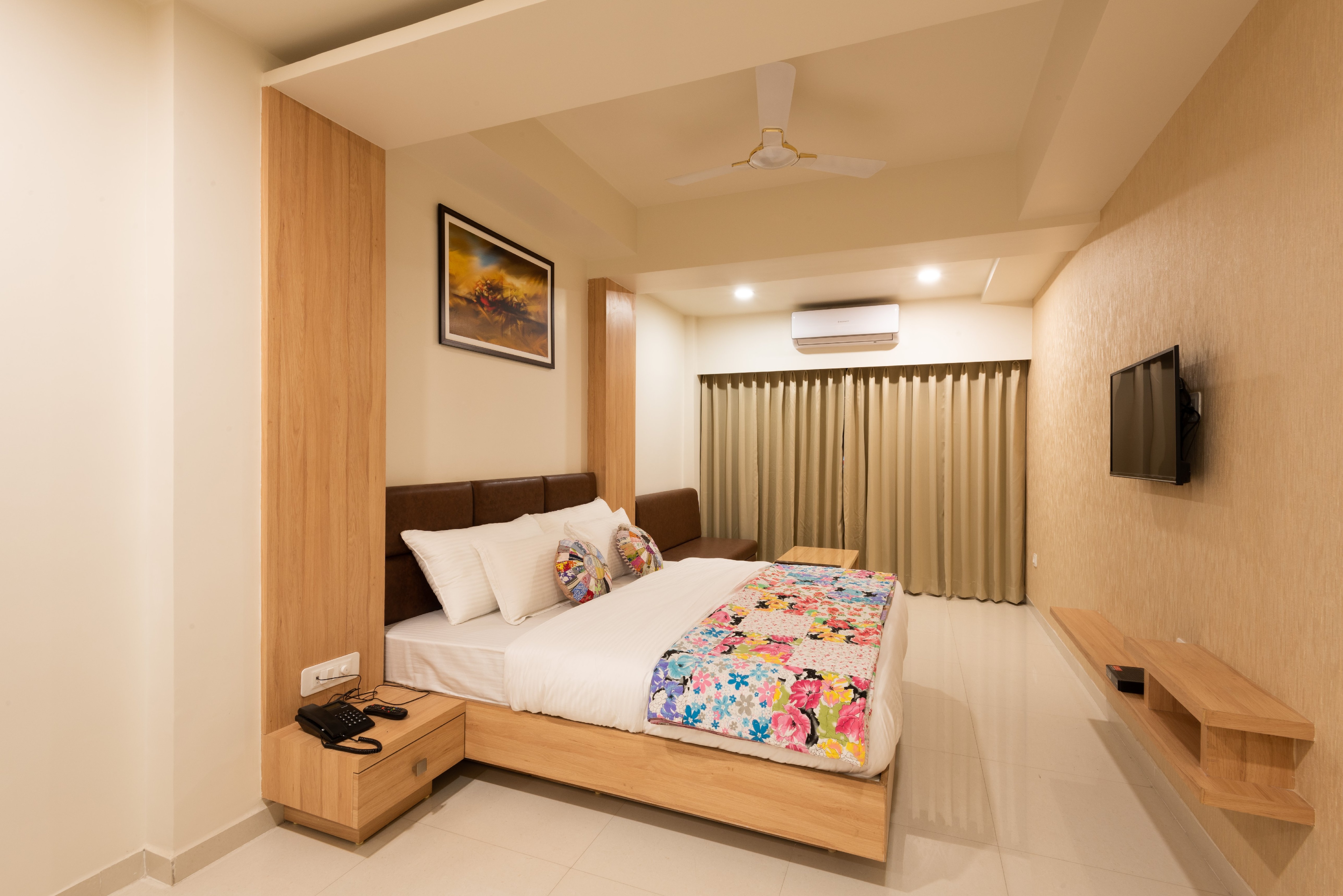 Hotel Drishti - Tap to explore photos