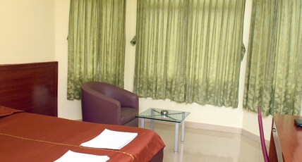 JEWEL ROCK HOTEL Room Type - A/C Double Bed