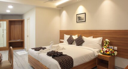 Hotel Hills Park Room Type - Deluxe Double Room