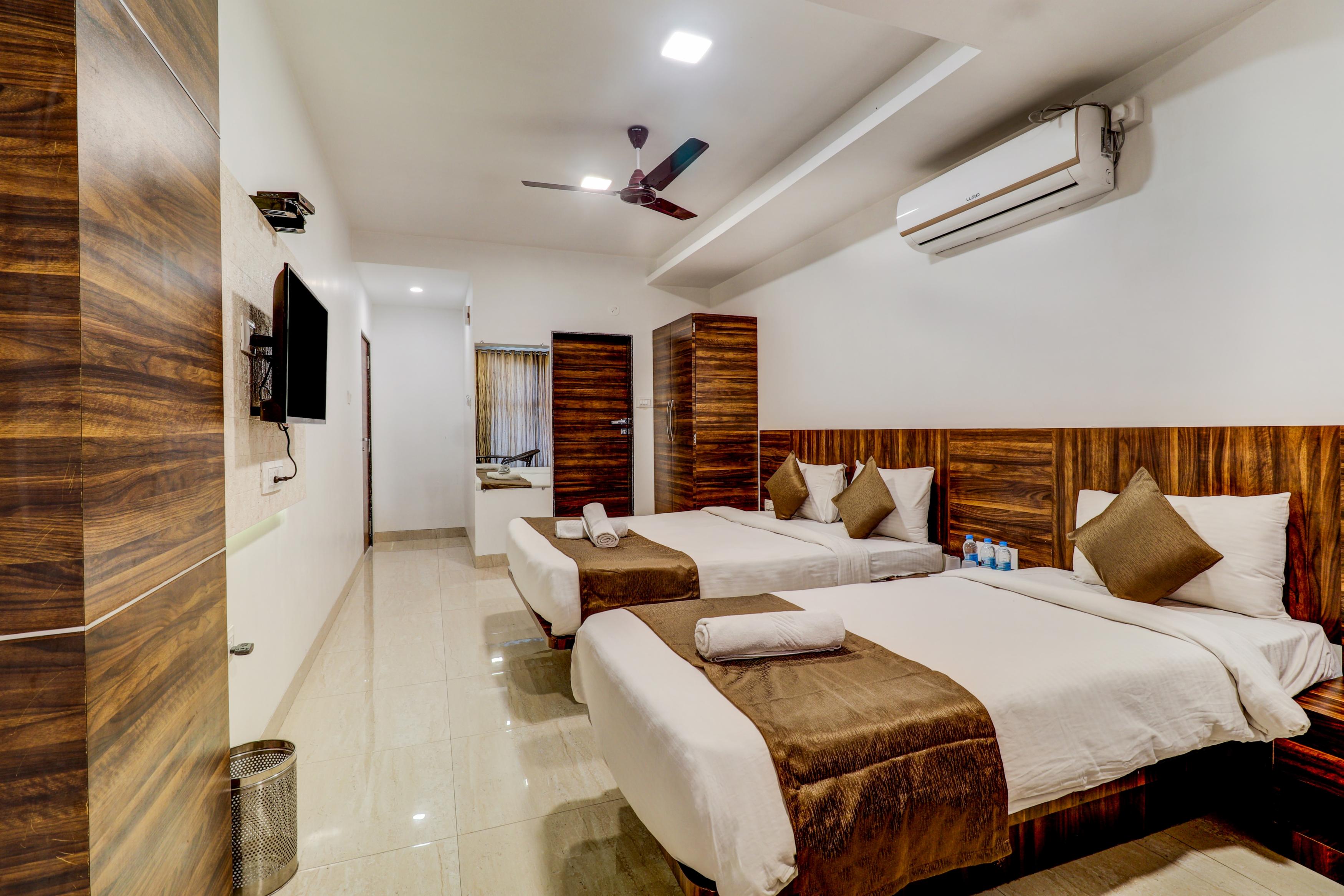 Royal Orbit Hotel Room Type - Deluxe  Triple Room