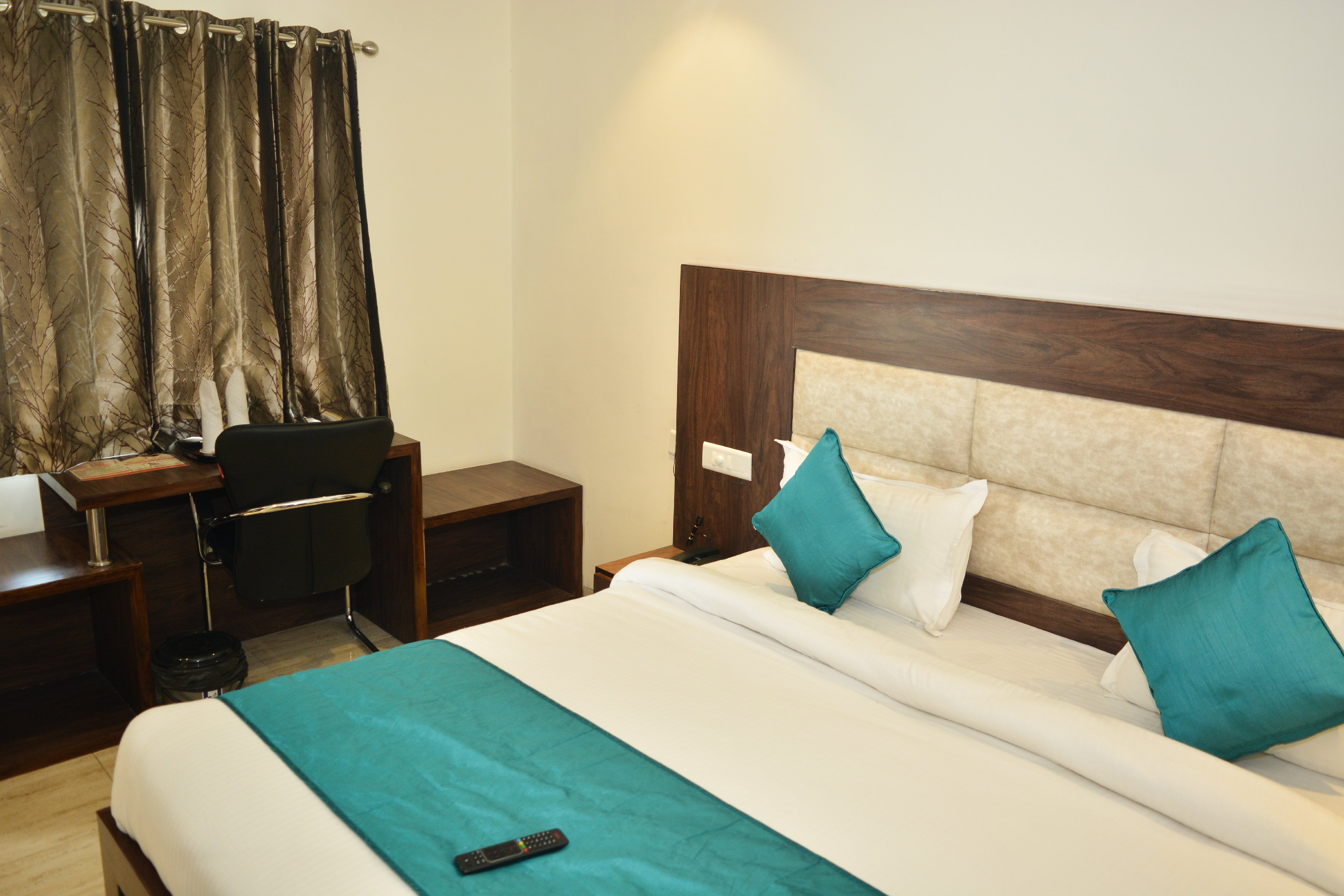 Hotel JP Vista Room Type - Deluxe Rooms