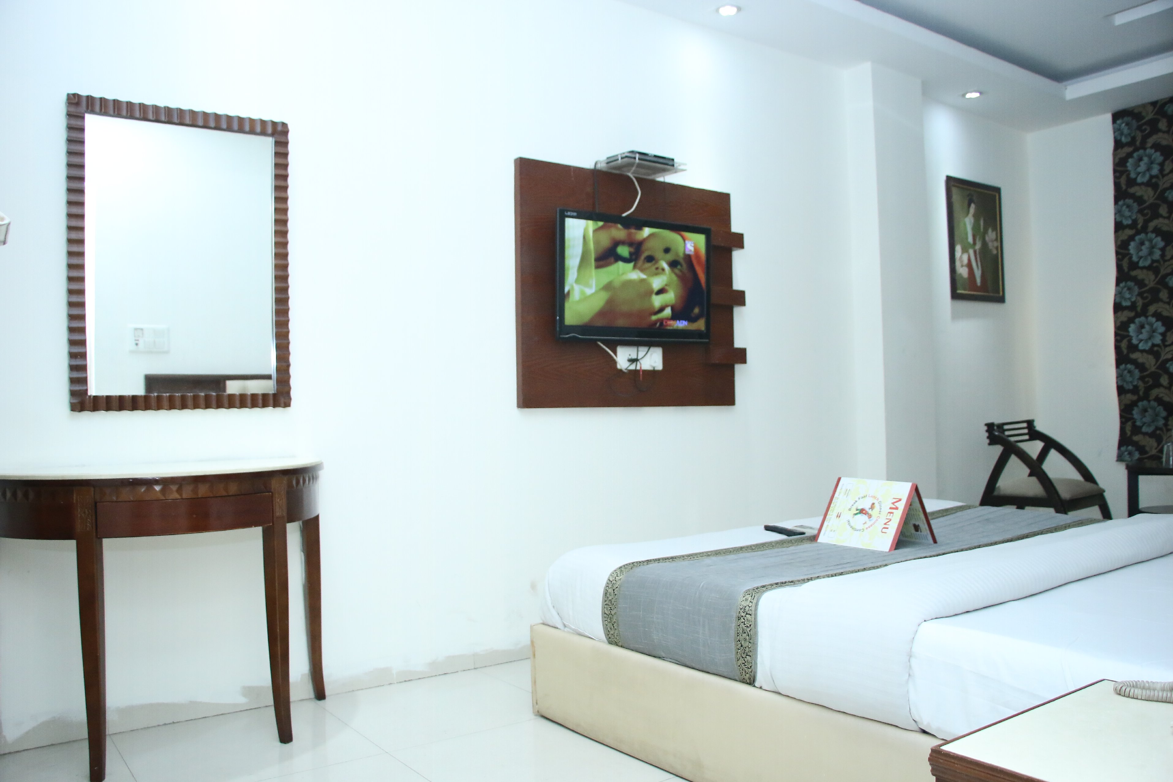 Hotel Grace @ Karol Bagh - Tap to explore photos
