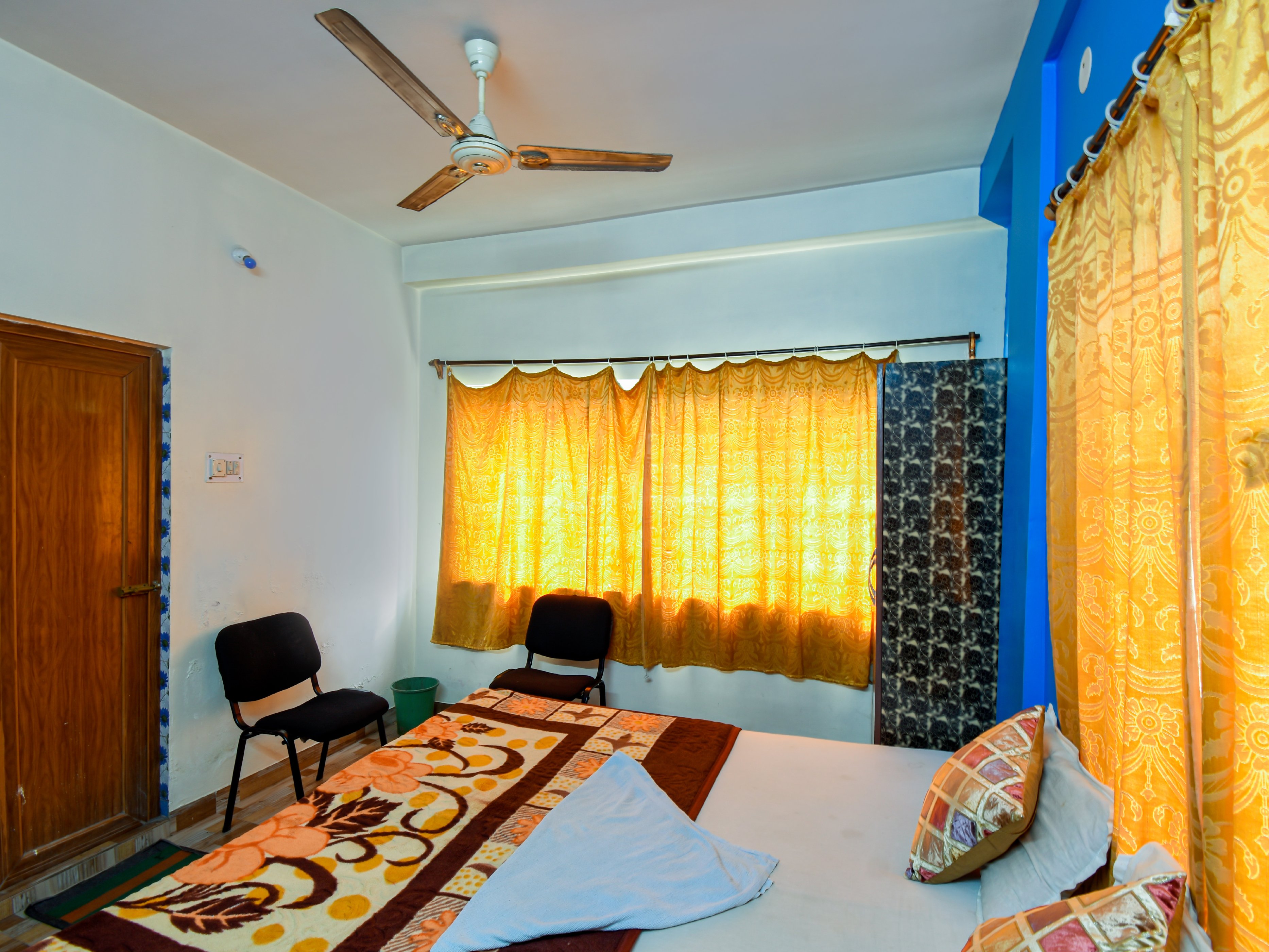 Manisha guest house - Tap to explore photos