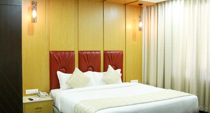 Hotel Blossoms Room Type - Executive Suite With Living Room
