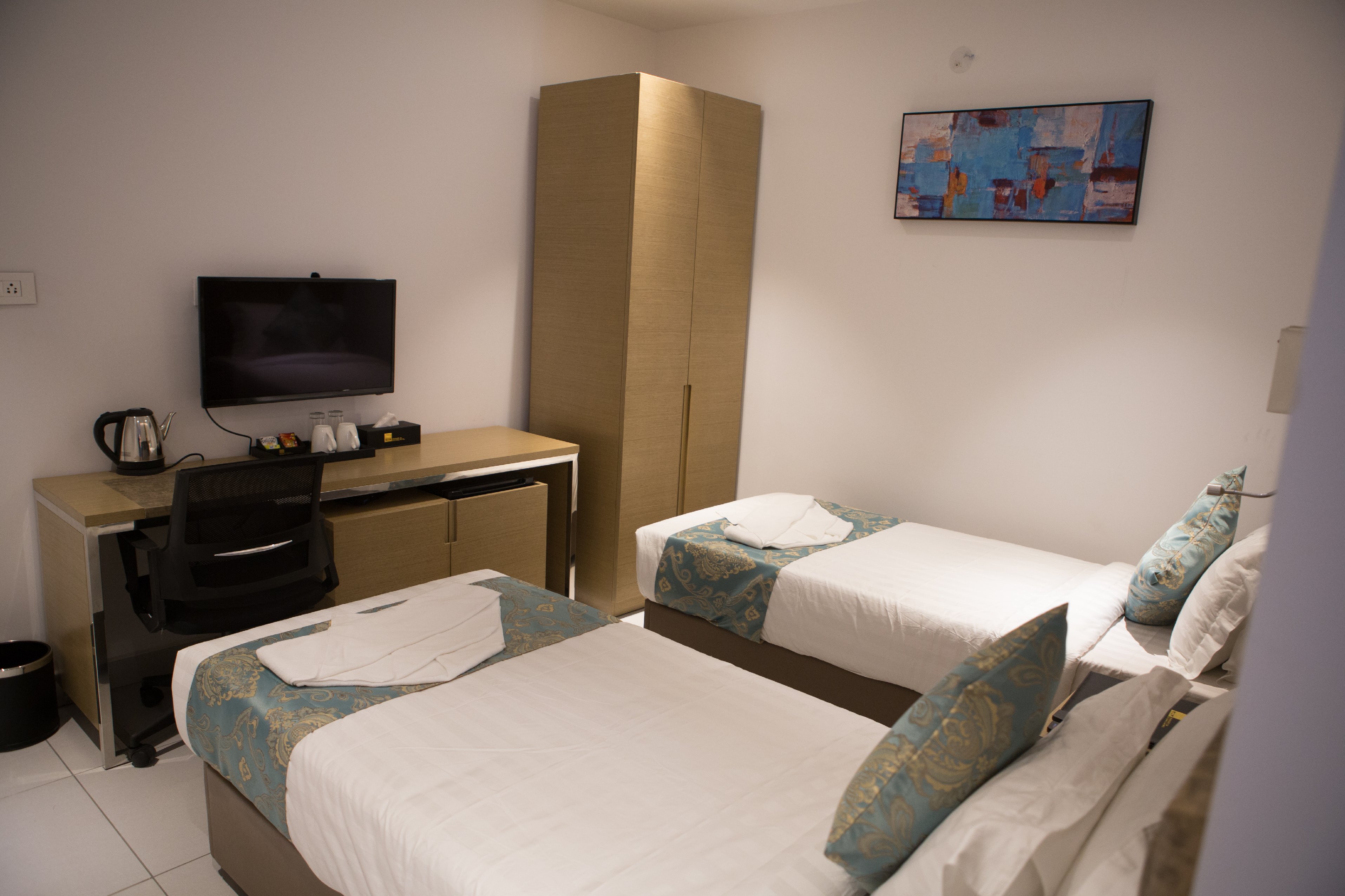 Vihaari 24 Business Hotel Room Type - Executive Twin Room