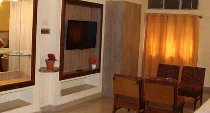 Hotel Kaveri By Prasad Hospitality Room Type - 4 Bed Deluxe Room (4 Members) Hotel Kaveri By Prasad Hospitality Room Type - 4 Bed Deluxe Room (4 Members)