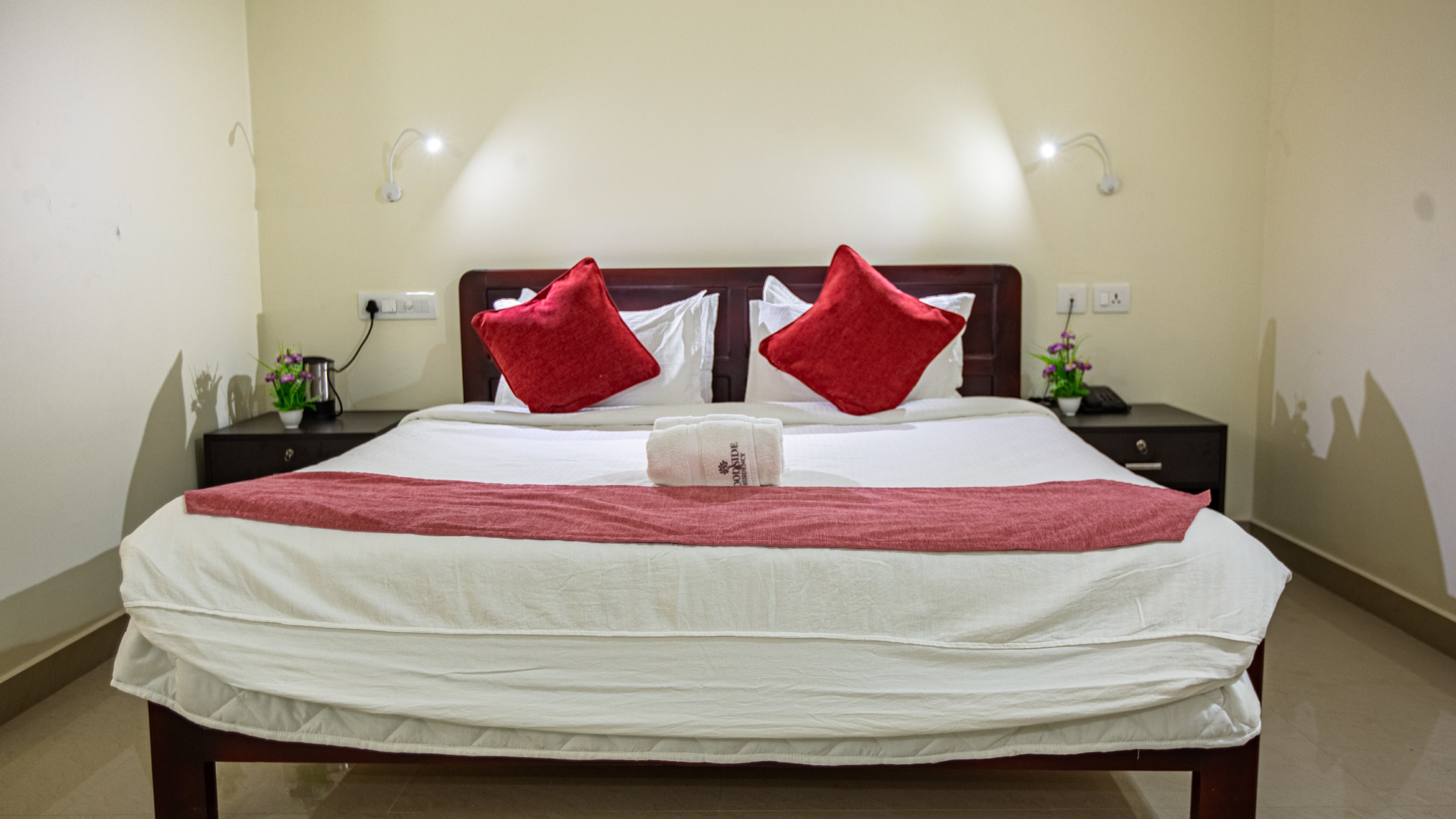 Woodside Residency Room Type - Executive Room With King Bed