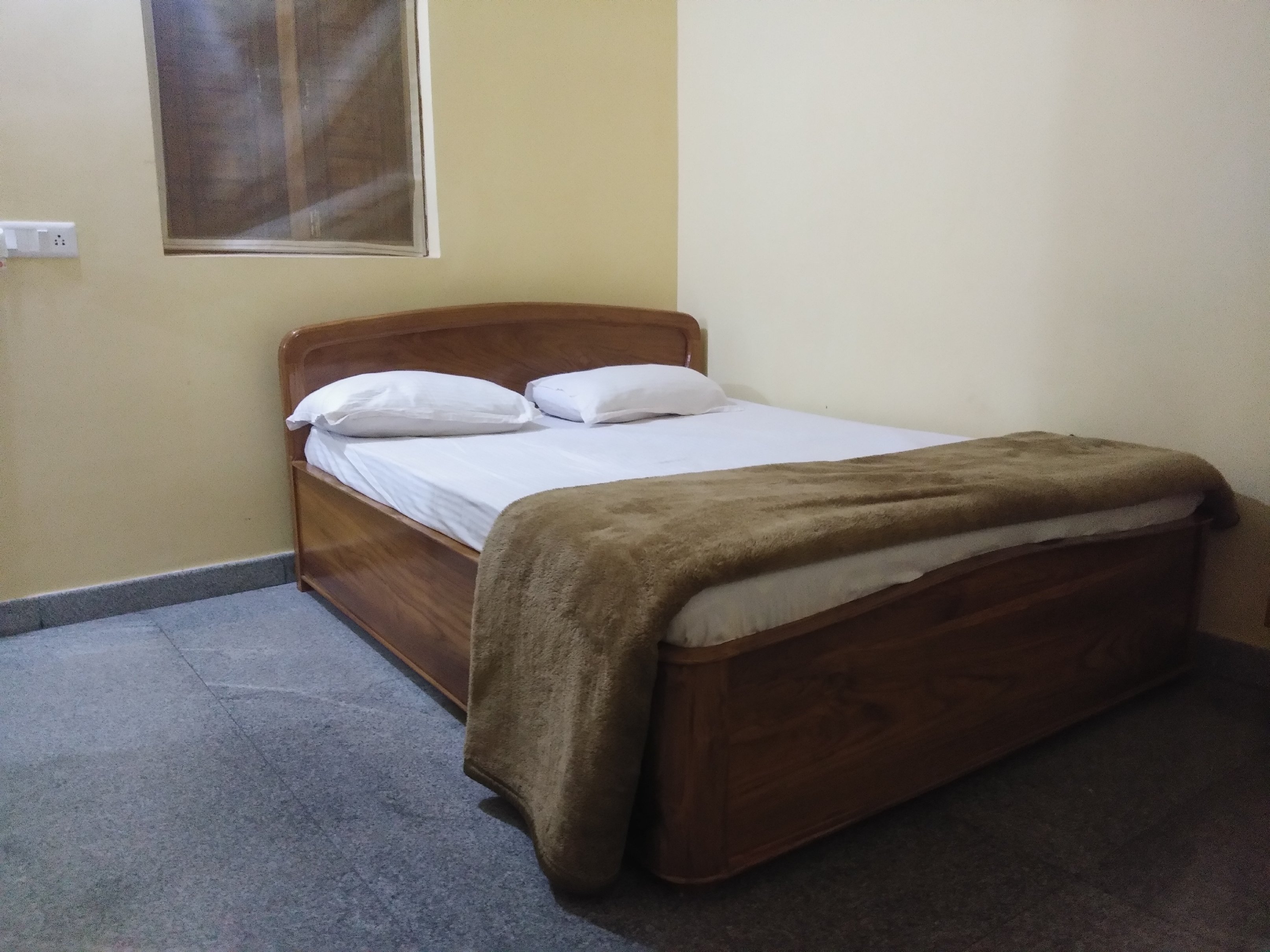 Nest Guest House Room Type - Deluxe AC