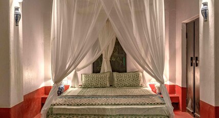 SaffronStays Suvarna Sangam Room Type - Vedavathi