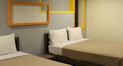 Samsen Sam Place Room Type - Triple Room