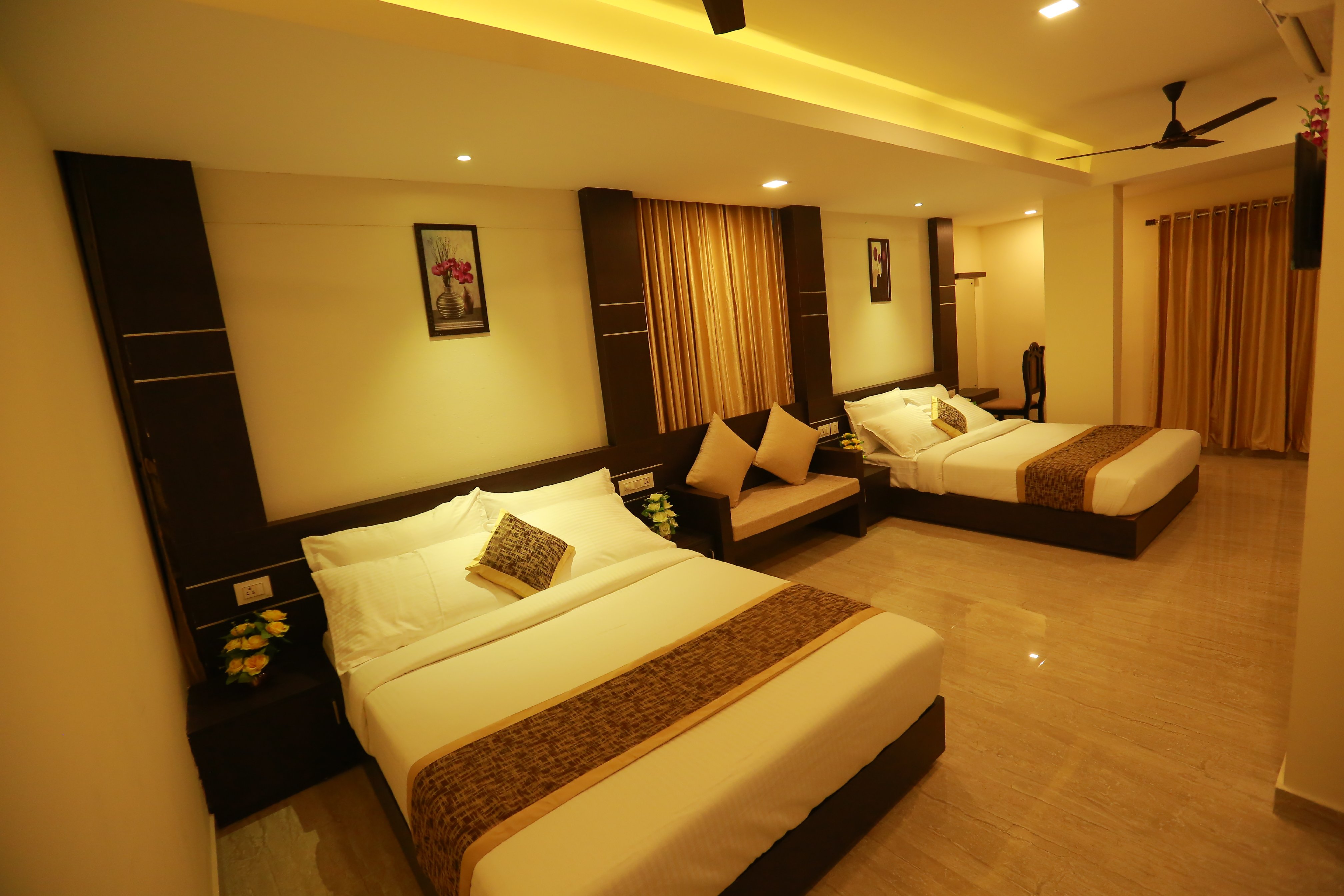 The Crescent Suites Room Type - Family Deluxe Suite