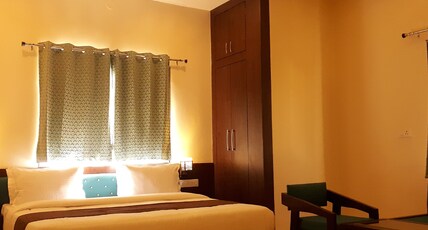 Hotel Paradise inn Room Type - Premium Triple Room