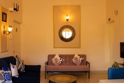 Casa de Sam's - 2BHK Pool View apartment near Vagator / Anjuna beach