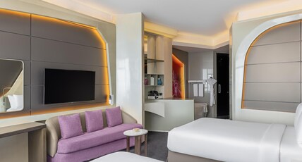 V Hotel Dubai, Curio Collection by Hilton Room Type - Deluxe Room Exclusive