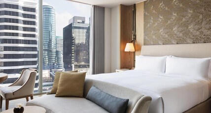 Waldorf Astoria Bangkok by Hilton Room Type - KING DELUXE ROOM CITY VIEW