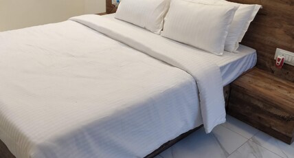 Pushp Vatika Resort & Lawns | Rooms & Pool Room Type - Queen Rooms